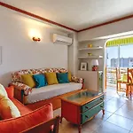 Regina Apartment In Playa San Juan With Ac And Pool