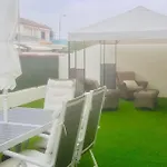Bajo Con Jardin Con Acceso Directo A La Playa