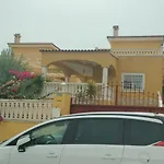 Casa De Familia
