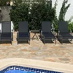 Villa Rhoda With Private Pool
