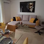 Large Luxury Apartment By Playa Los Locos And Del Cura