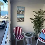 Cozy Beach Apartment With View