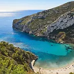 Casa Cristalina. Brisa Del Mar De Javea Con Sus Calas. Mar Y Piscina En Familia.