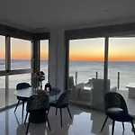 Exclusive Apartment For 6 People On The Beach - Front Line - 1St Line