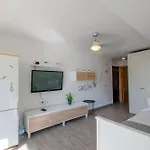 Eva 7 Levante Beach