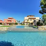 Balcon De La Laguna Ground Floor 3 Bedroom - By Oyoostays