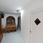 Cozy Apartment Near The Sea