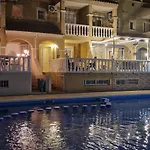 Casa Pomelo, 161Sqm, 1M To Pool, 950M To Beach