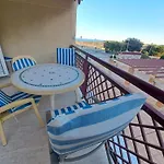 Via Mar Apartments