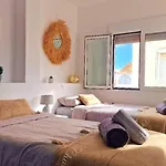 Apartamento Nella, 300 M From The Beach Plus Swimming Pool