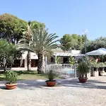 Villa Con Jardin Y Piscina Privada