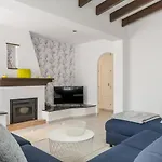Casa De Suenos - By Aldertons