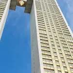 Intempo Sky Apartments 075