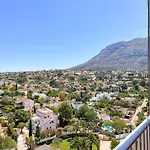 2 Bedroom Apartment With Sea View