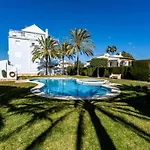 Nice Apartment With Terrace, 250M From The Beach