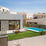 Maison Neuve Avec Piscine