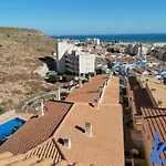 Magnificent 3 Bedroom House Close To The Beach With Community Swimming Pool