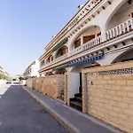 Rentafive Parking Frente A La Playa Tamarit