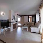 Pla Del Mar Villa