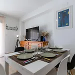 Rentafive 1Min Playa Apartamento Reformado
