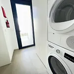 Modern 4 Bed Villa With Pool Lc4