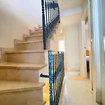 Pleasant 4 Bedroom Townhouse With Com Pool Vm7