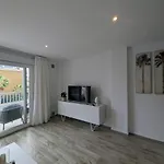 Modernised 1 Bedroom Apt In Punta Prima Pp28