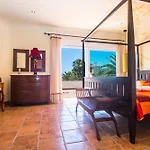 Villa Tuvalu By Abahana Villas