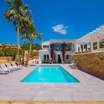 Villa El Palmeral By Abahana Villas