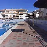 Apartamento Santa Pola, En Playa Del Tamarit Con Piscina.