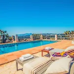 Villa Scarlett By Abahana Villas