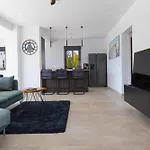 Villa Nautilus By Abahana Villas