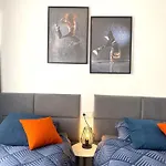 Impresionante Apartamento Con Vistas A La Piscina