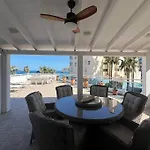 Beachfront Luxury Apartment Albir