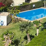 Beachfront Luxury Apartment Albir