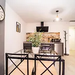 Apartamentos Anfiteatro Prime