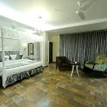 Hotel President