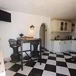 Maryvilla0257
