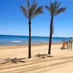 Plaza Porticada 200M De La Plage
