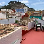 Casa Con Terraza En Barrio Marinero