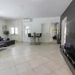 Sr85 Spacious Villa In La Escuera With Private Pool