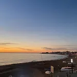 Beachfront Apartment - La Mata
