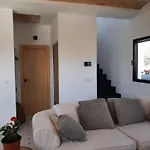 Casita Del Embalse Con Encanto