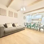 Home, Tulipan Orihuela Costa