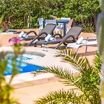 Villa La Paz By Abahana Villas