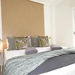 Villamartin Palms Stylish Apartment Close To Golf And Ocean With Garden Views