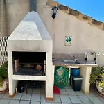 Family Stay House With Pool