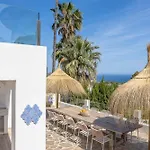 Villa Condor By Abahana Villas
