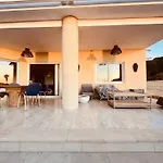 Chambre Vue Mer Dans Villa A La Marina