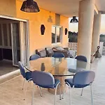 Chambre Vue Mer Dans Villa A La Marina